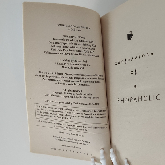 Confessions of a Shopaholic by Sophie Kinsella - Picture 4 of 4